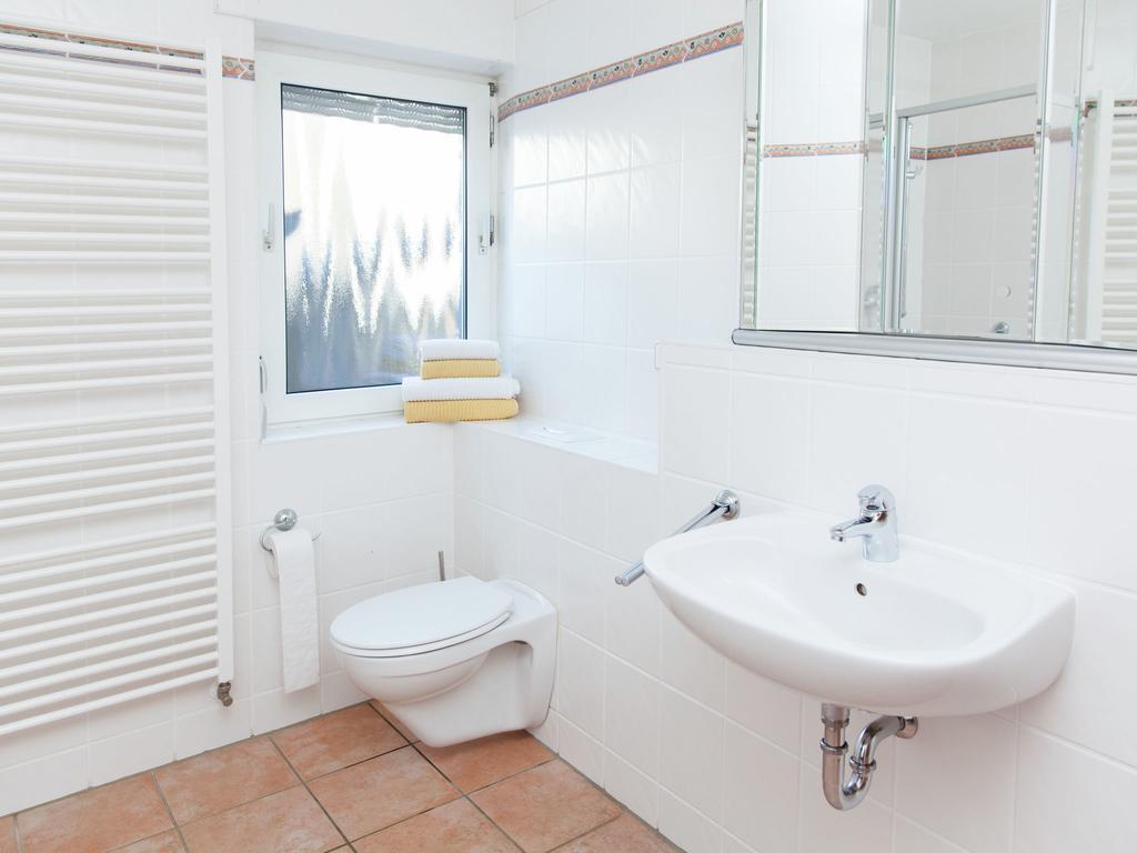 Spacious Holiday Home Between Mosel And Hunsr Ck Blankenrath エクステリア 写真